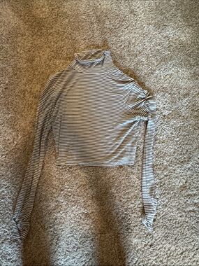 Striped Turtleneck Crop Top - Black & White